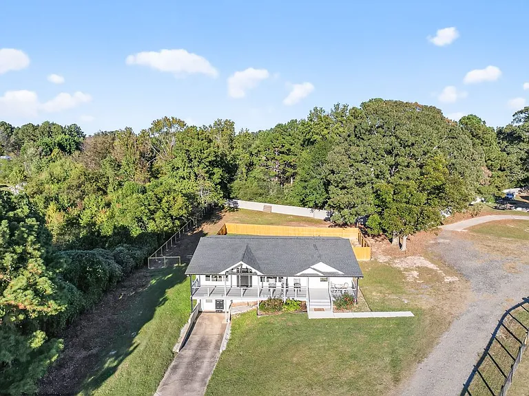 1324 Ace McMillian Rd — Photo 49