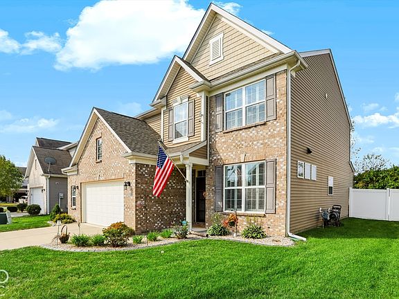 2nd image of 8444 Welder Pl