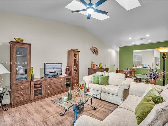 4th image of 2511 NW 56th Ave APT 102