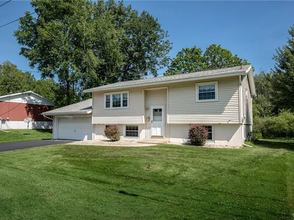 7 Woodside Ter, Whitesboro, NY 13492