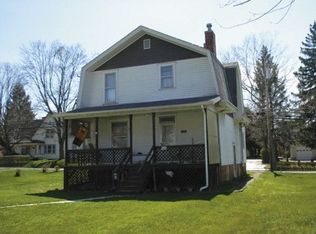 1103 Country Club Rd, Fairmont, WV 26554