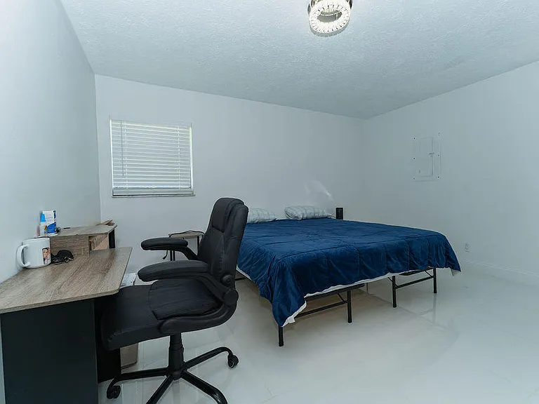 1242 SW Parma Ave — Photo 39