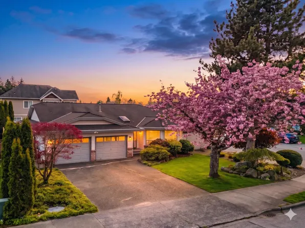 14206 20th Ave, Surrey, BC V4A 7Y7
