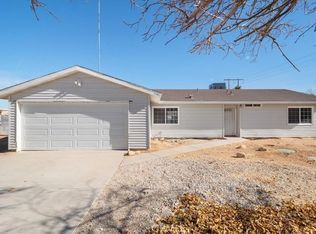 11911 Chimayo Rd, Apple Valley, CA 92308