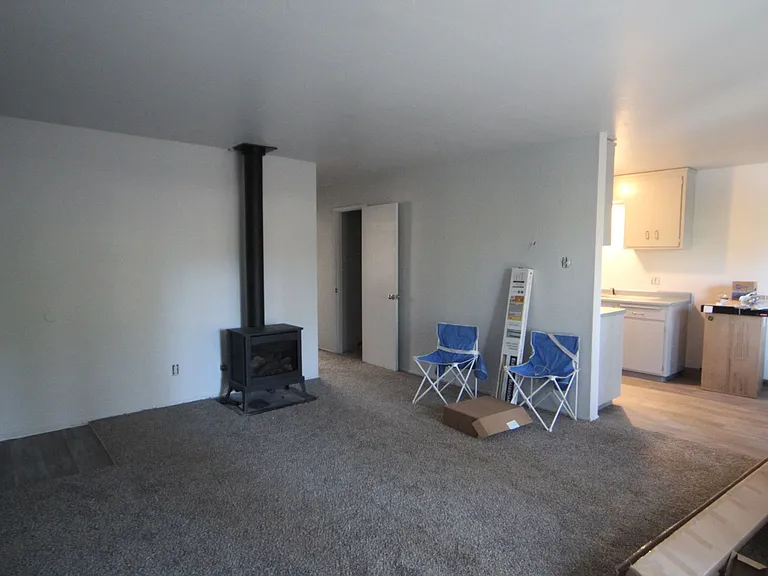 945 Harold Dr #10 — Photo 3