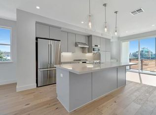 700 Starfish Ln, Foster City, CA 94404