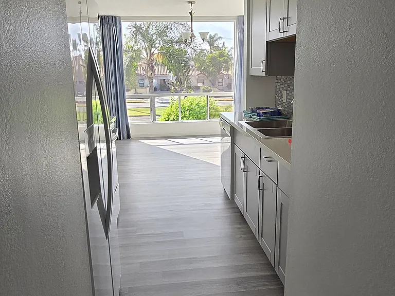 333 Orange Ave #15 — Photo 27