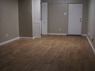 612 NW 101st St #B, Gainesville, FL 32607