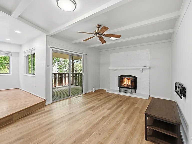 2913 S Reading Ct — Photo 9
