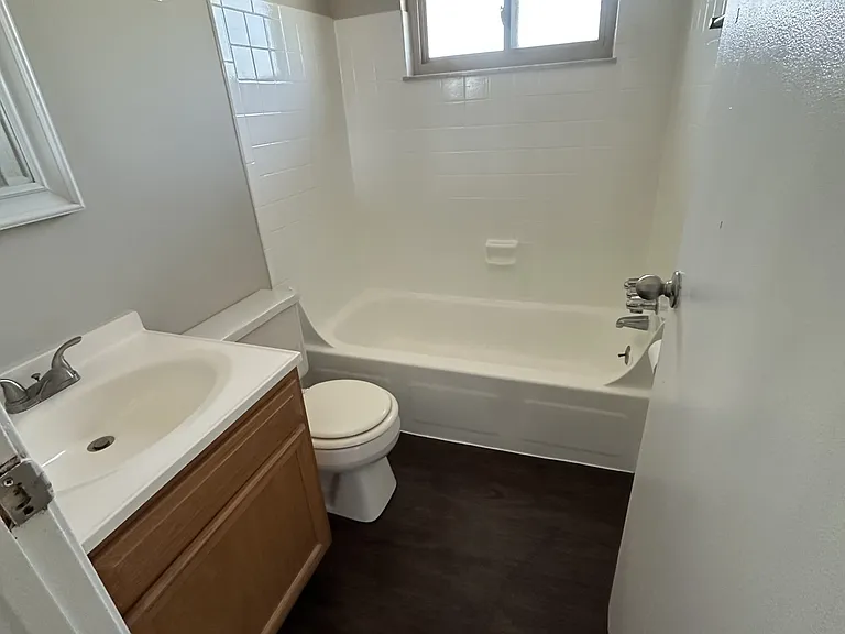 4893 Nugent Dr — Photo 4