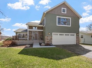 1994 Hidden Valley Dr, Crown Point, IN