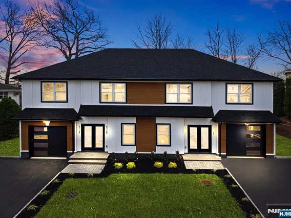 488 Dewey Ave, Saddle Brook, NJ 07663