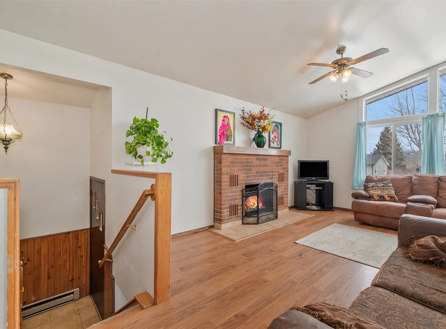 4 bed, 2288 sqft, $2,800 — Photo 3