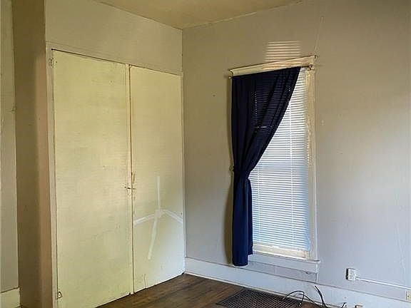 5th image of 1635 5th Ave