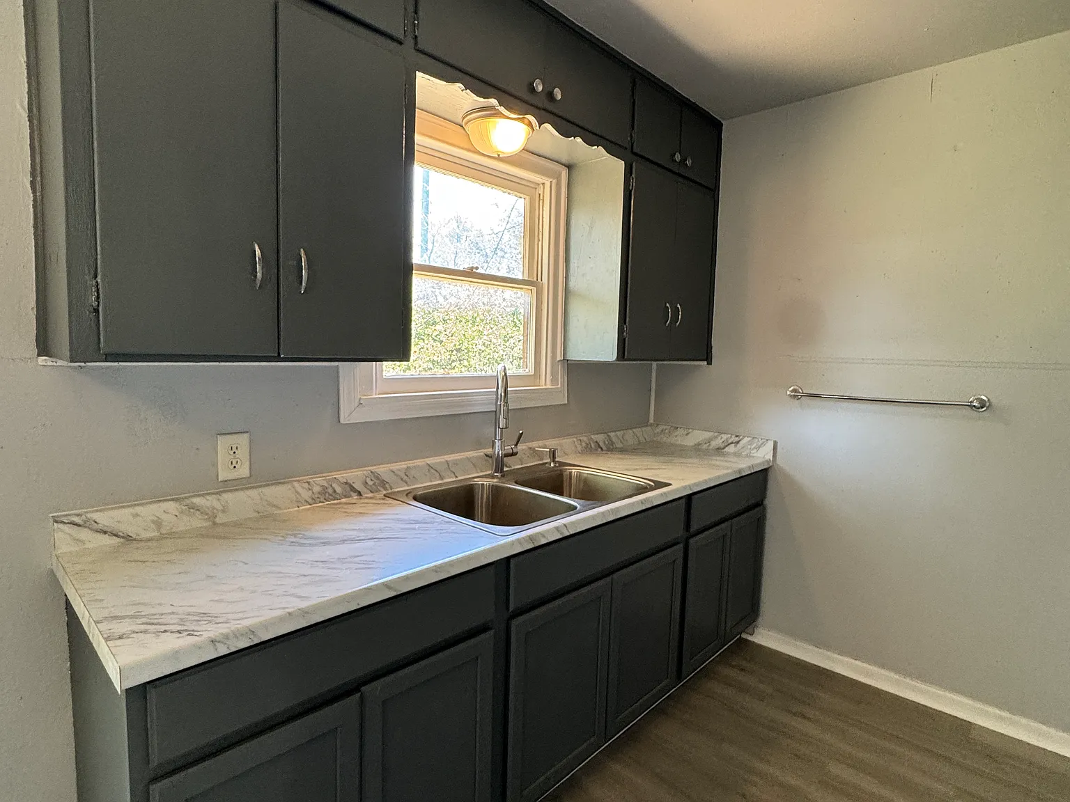 3 bed, 1438 sqft, $1,350 — Photo 4