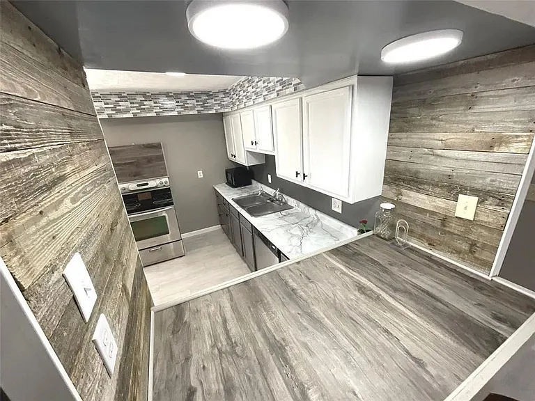 1644 River View Dr — Photo 13