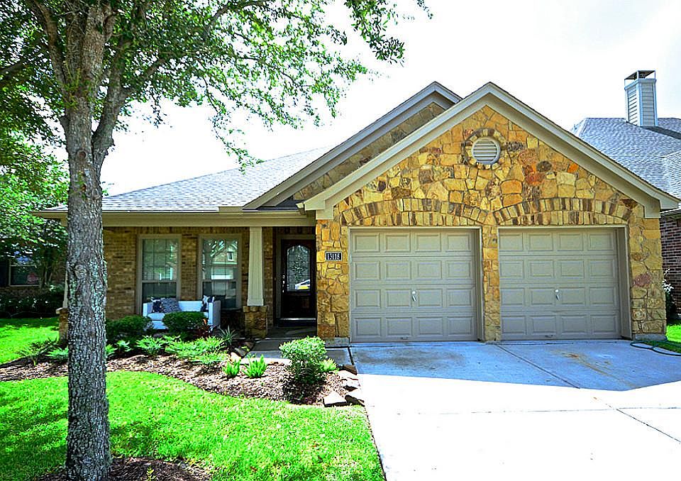 1st image of 13118 Orchard Green Dr