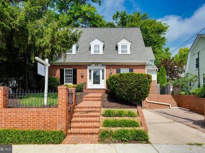 8104 Maple Ridge Rd, Bethesda, MD, 20814