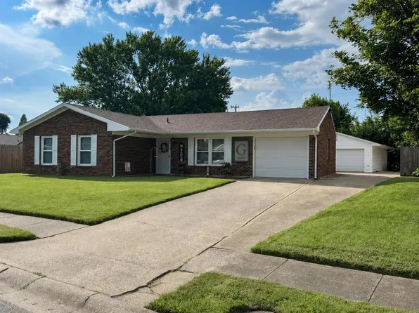 3305 Raven Dr, Owensboro, KY 42301