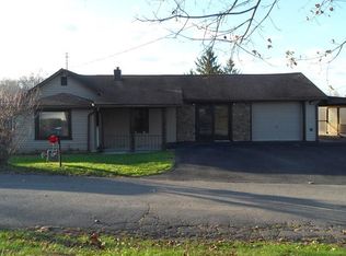 77 Shirley Donnally Rd, Oak Hill, WV 25901