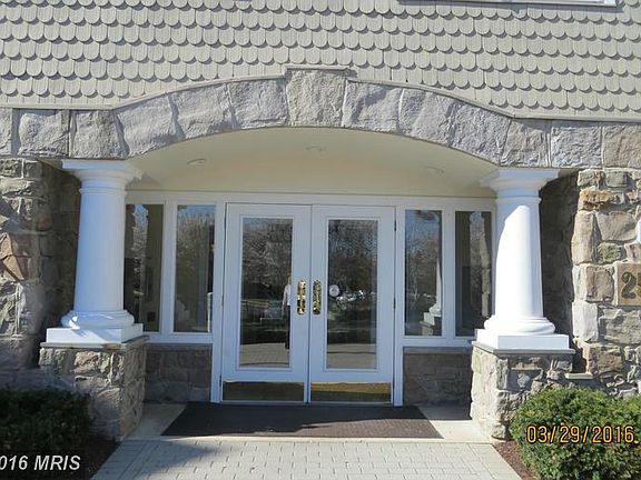 2nd image of 2520 Waterside Dr Unit 117