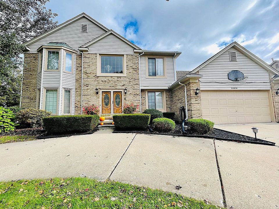 1st image of 22619 Foxmoor Dr