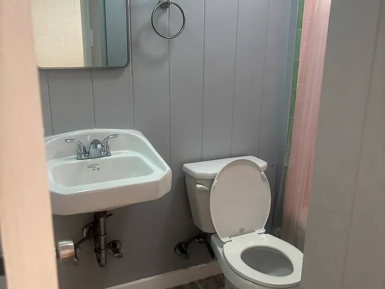 2307 Young St #10 — Photo 3