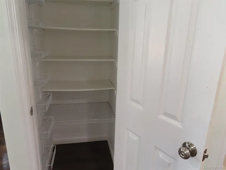 94 Neptune Ave — Photo 10