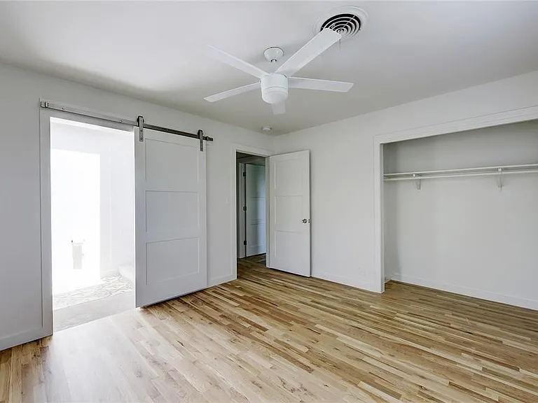 4804 Menchaca Rd — Photo 18