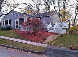 19 Sherwood Rd, Worcester, MA 01602