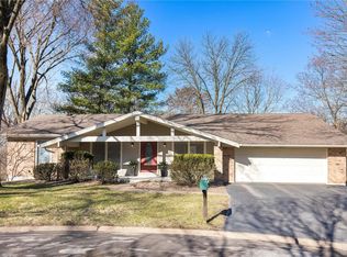 419 Briergreen Ct, Saint Louis, MO 63141
