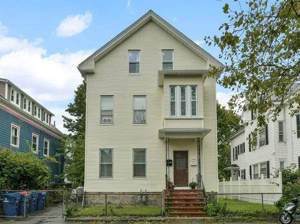 133 Chestnut St, New Bedford, MA 02740