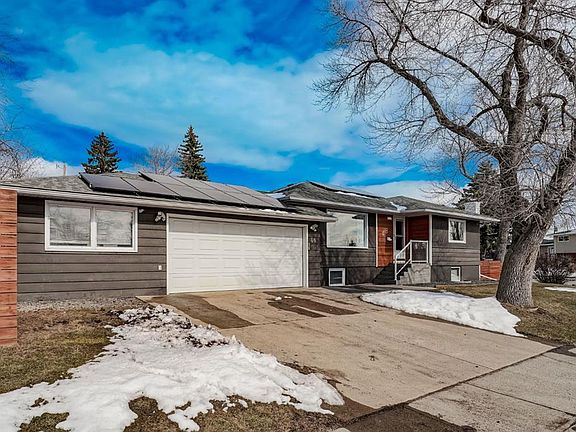 3rd image of 48 SW Carnarvon Way NW