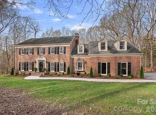 2225 Shagbark Ln, Matthews, NC 28104