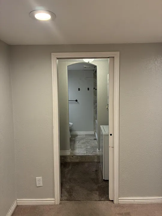 1383 S 800 E #BASEMENT