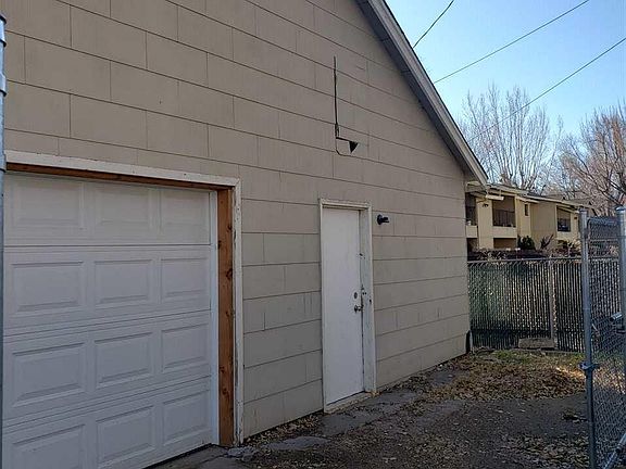 4th image of 250 Adella St