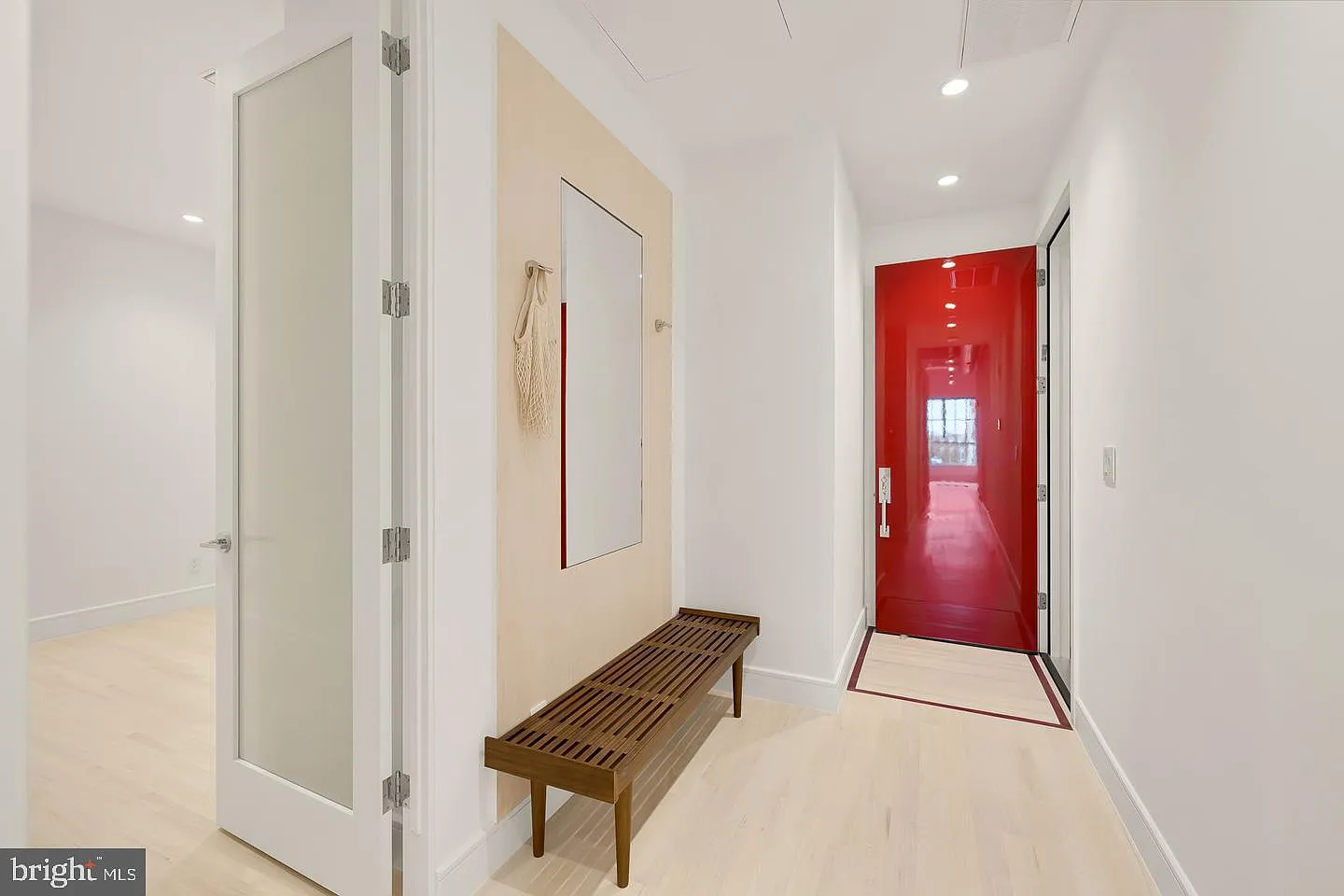 2 bed, 1.5 bath, 1100 sqft, $4,900 — Photo 4