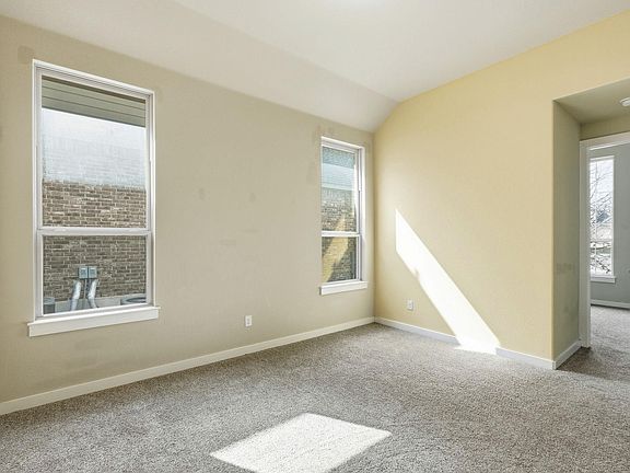 2nd image of 6711 Calabria Dr
