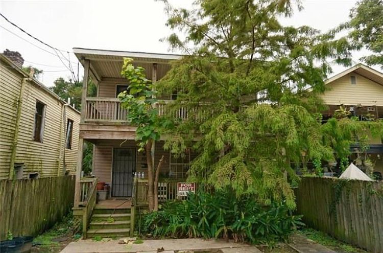 1st image of 8822 Apple St
