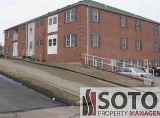 720 W Adams St APT 1, Jackson, MO 63755