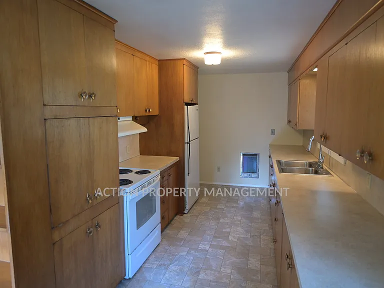 252 Schindler Rd — Photo 9