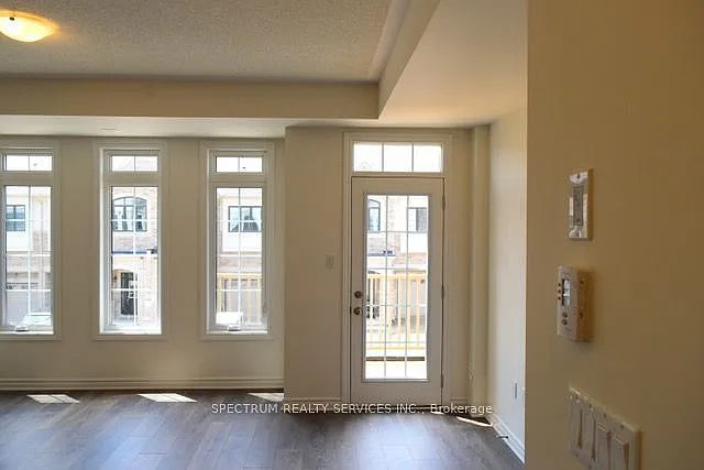1162 Restivo Ln — Photo 10