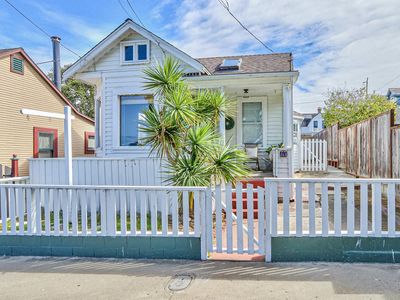 515 13th St, Pacific Grove, CA, 93950