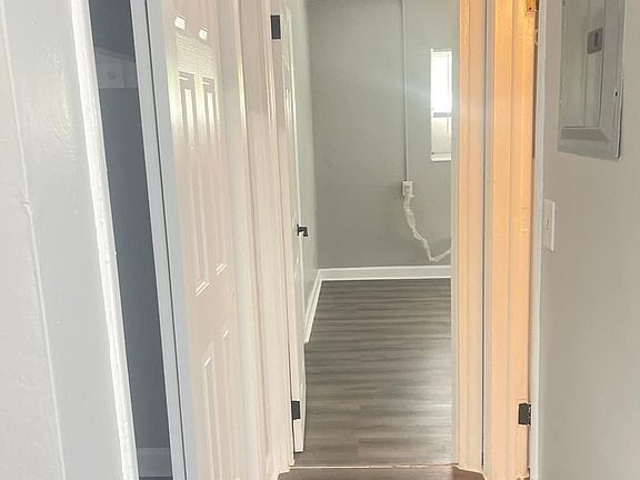 3rd image of 674 22nd Ave S #20