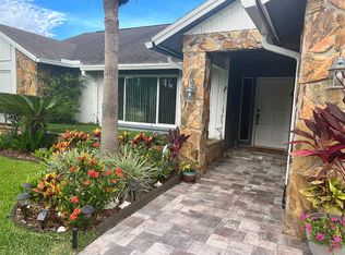 3198 Edgemoor Dr, Palm Harbor, FL 34685