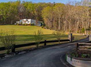 100 Dug Hill Rd, Landrum, SC 29356