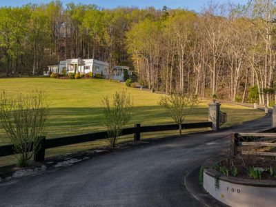 100 Dug Hill Rd, Landrum, SC, 29356