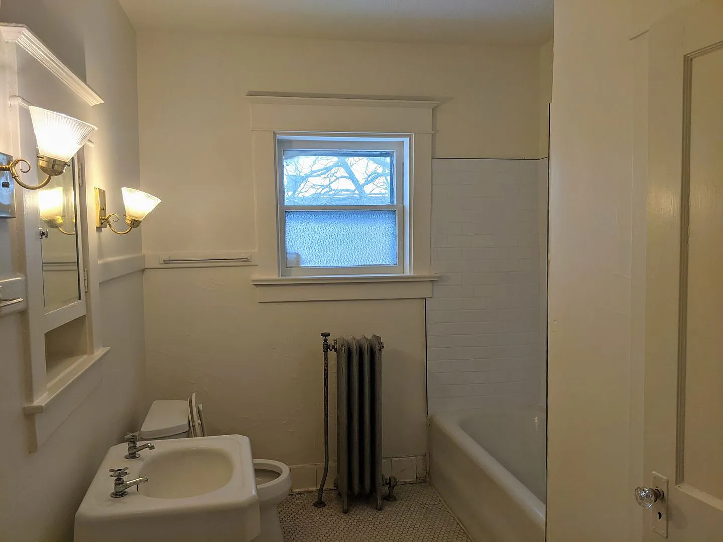 1382 S. First St — Photo 3