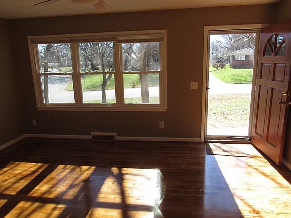 5th image of 4667 Kipling Dr