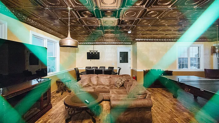 Rented by Nooklyn NYC LLC | media 42